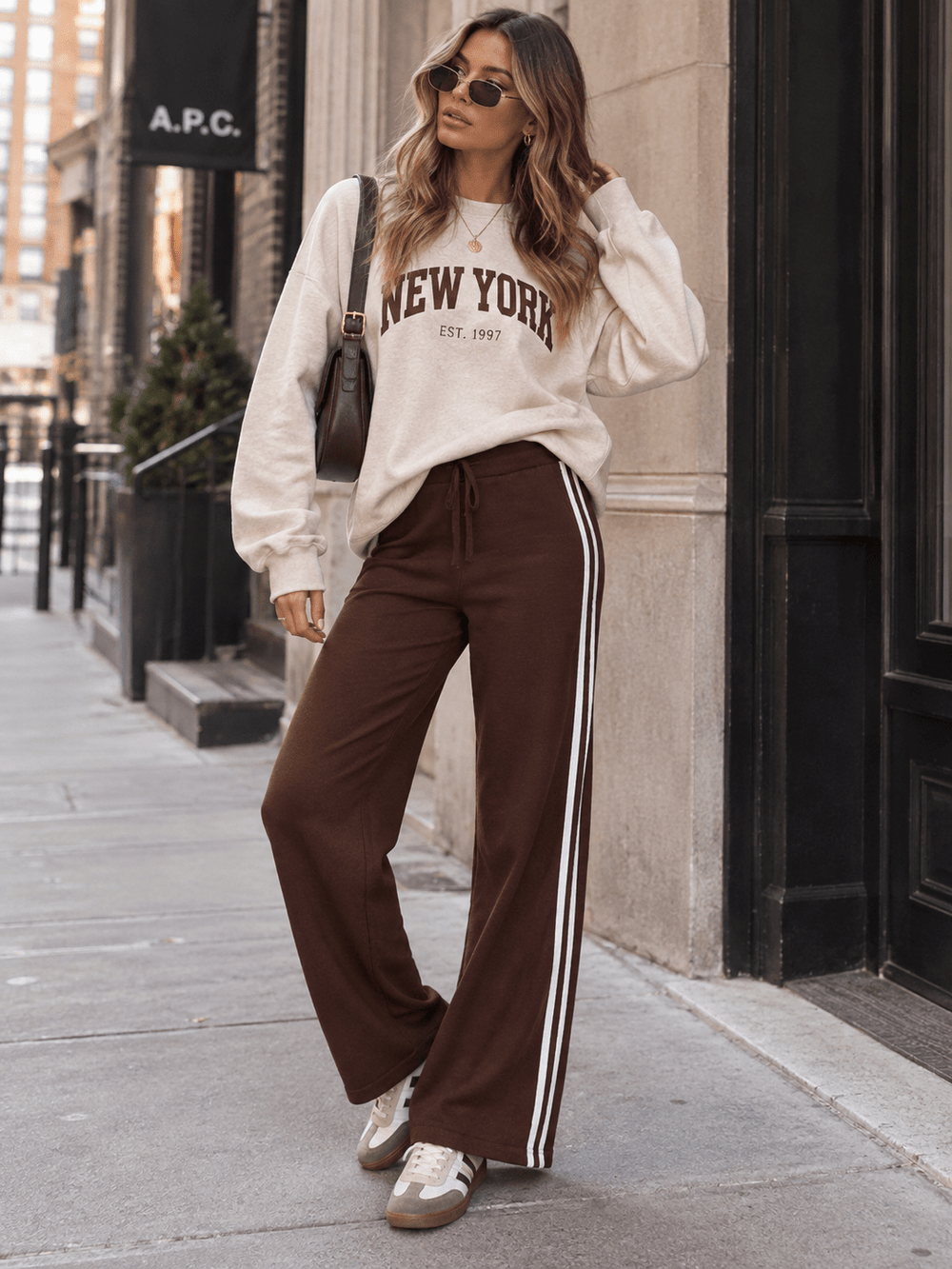 WOMEN'S ELASTIC WAIST SIDE STRIPES KNIT WIDE LEG PANTS