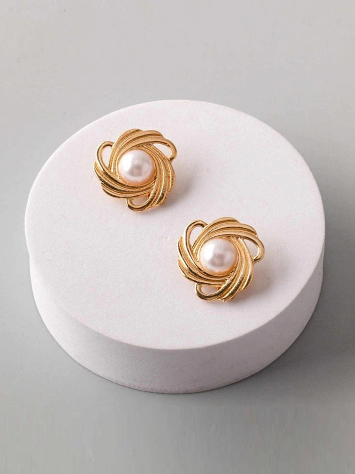 FASHION PEARL EARRINGS