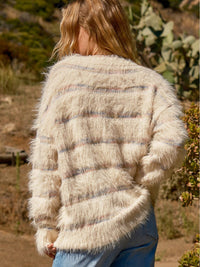 WOMEN'S LONG SLEEVE FUZZY PULLOVER SWEATER
