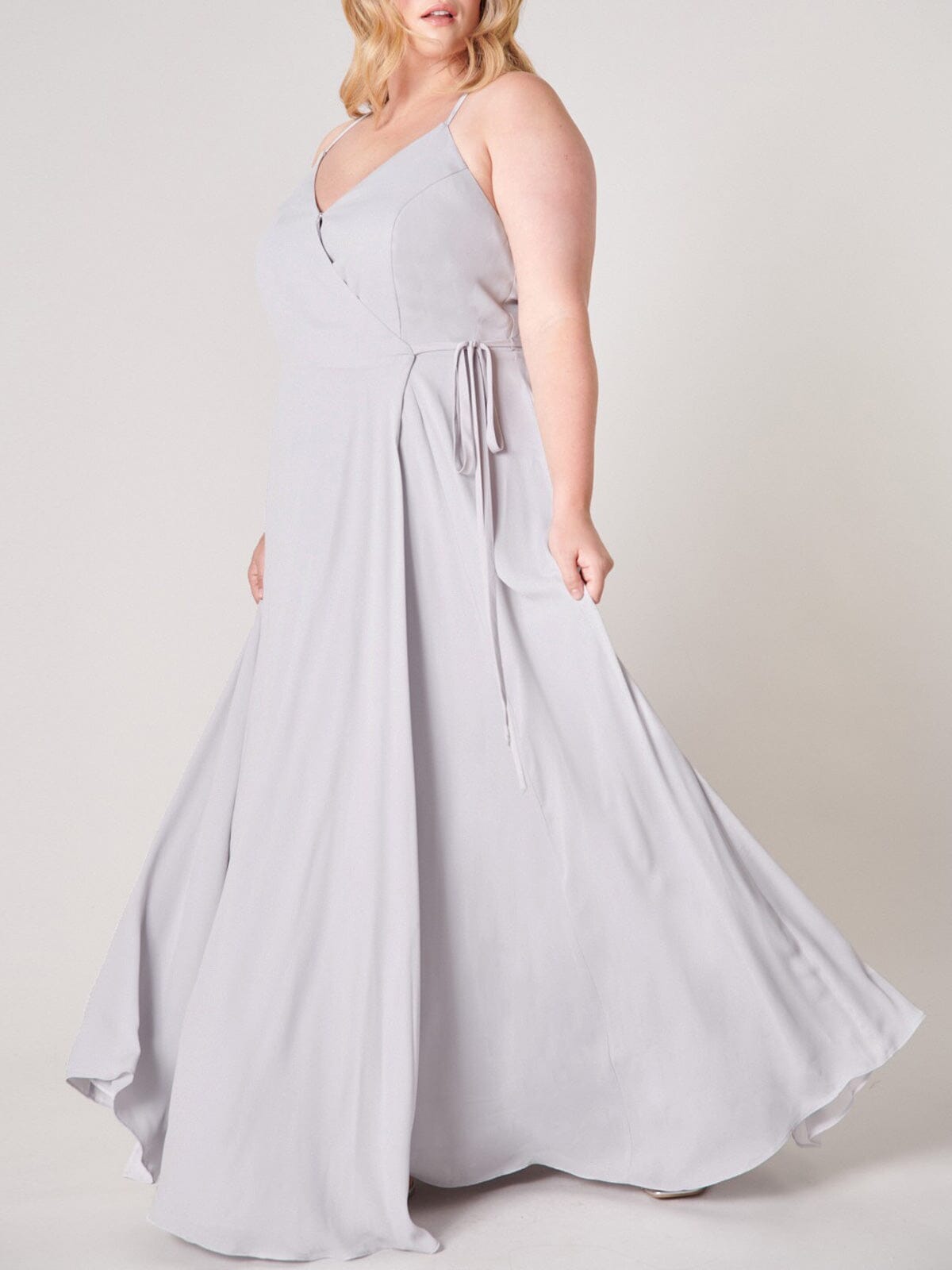 PLUS SIZE SLEEVELESS SURPLICE OPEN BACK MAXI DRESS