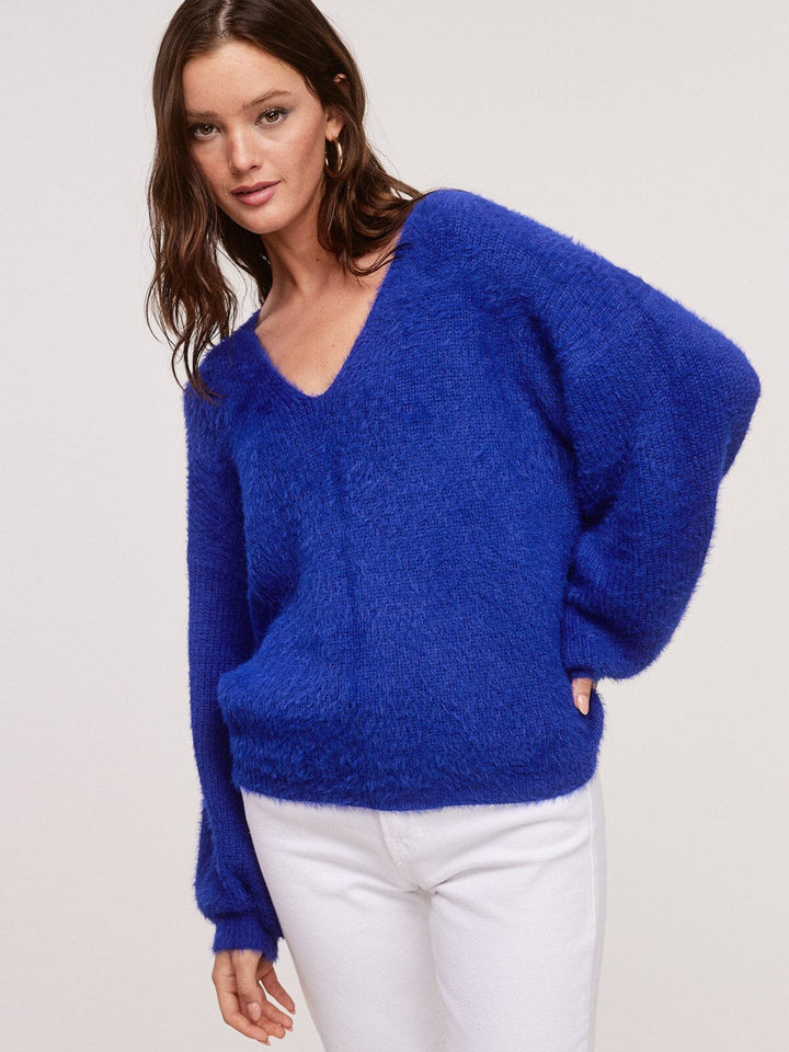 WOMENS LONG SLEEVE PULLOVER FUZZY SWEATER
