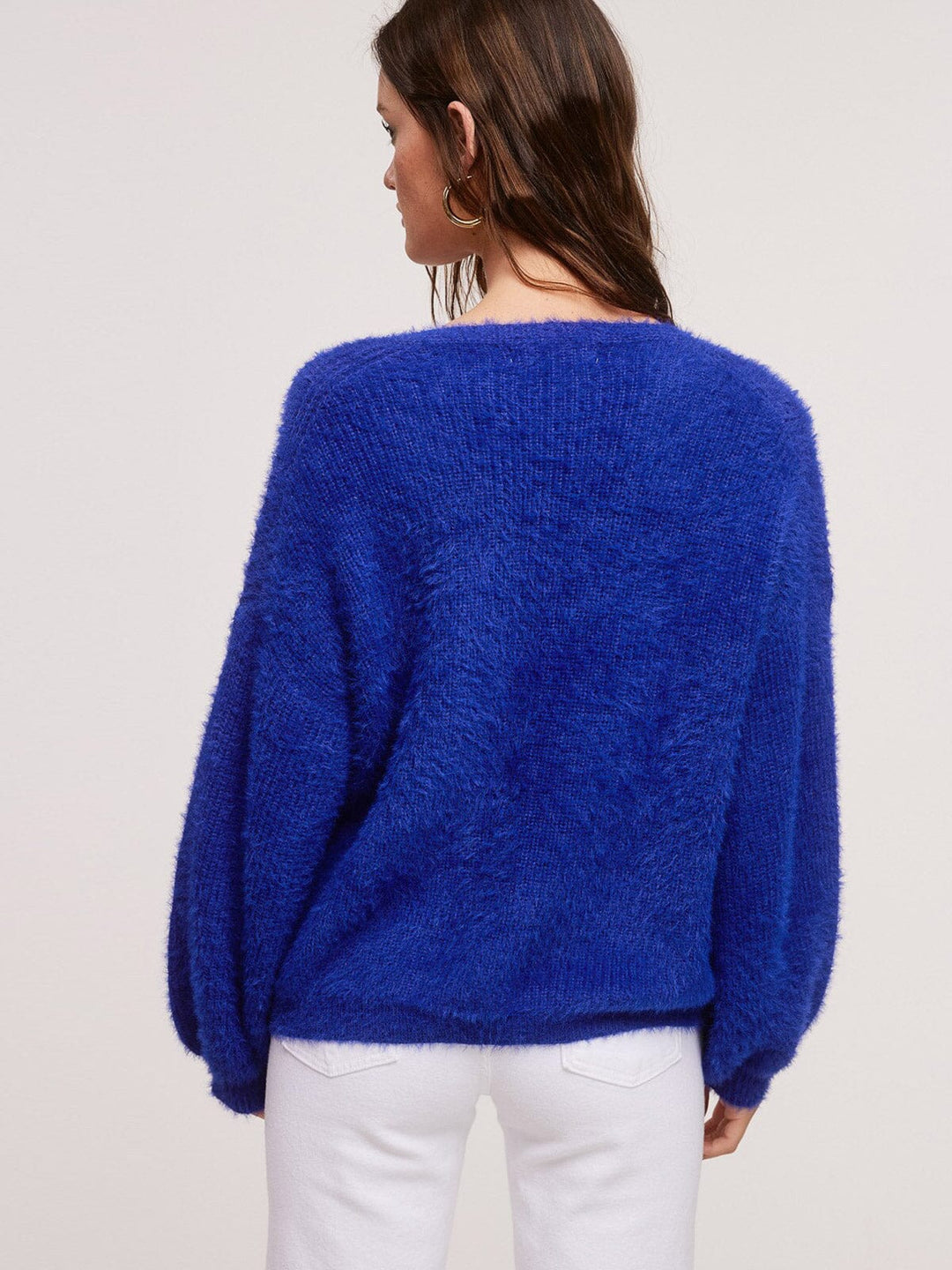 WOMENS LONG SLEEVE PULLOVER FUZZY SWEATER