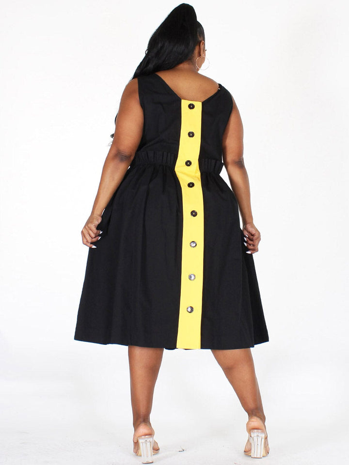PLUS SIZE SLEEVELESS BACK DETAILED FIT & FLARE MIDI DRESS