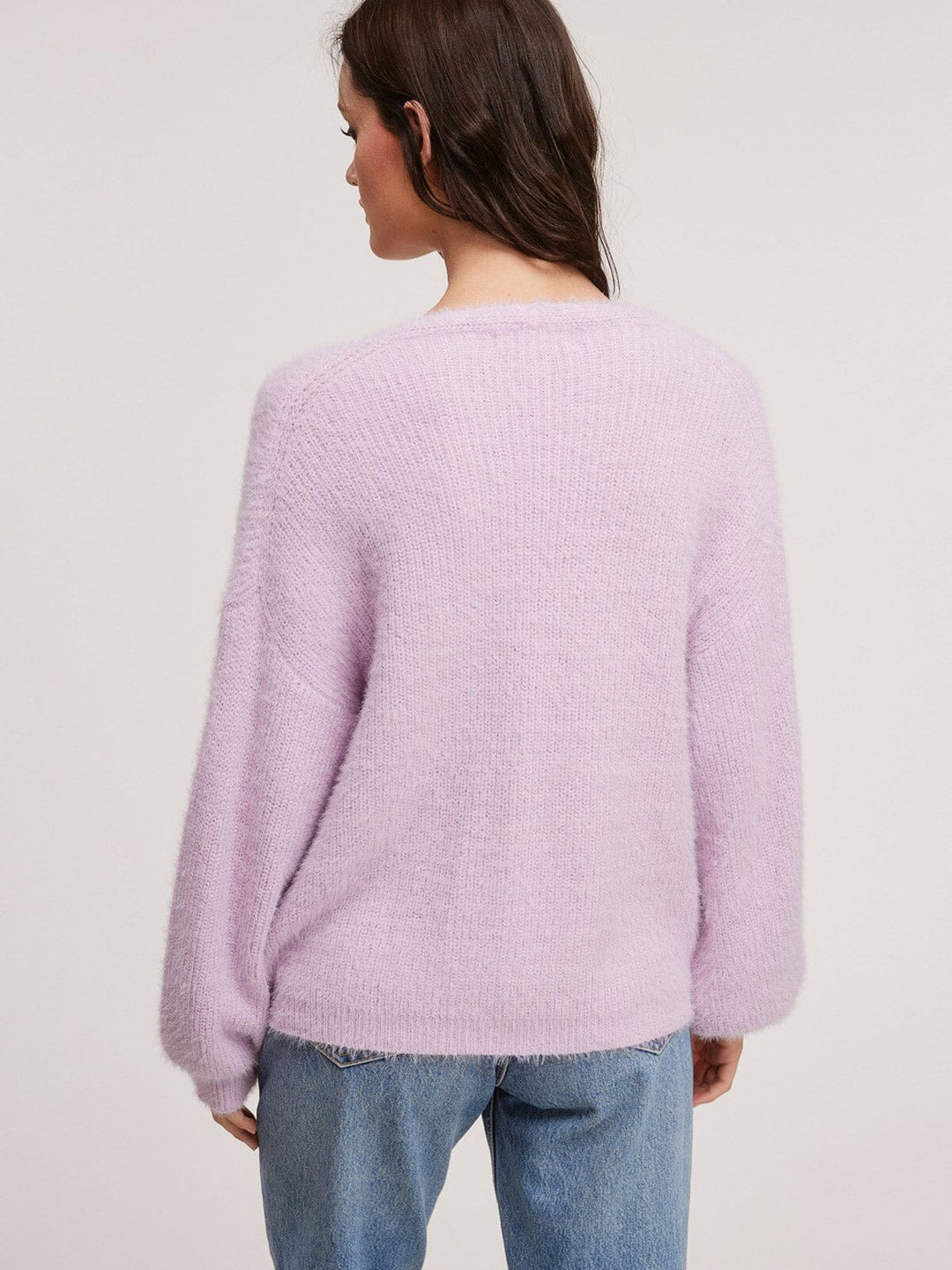 WOMENS LONG SLEEVE PULLOVER FUZZY SWEATER