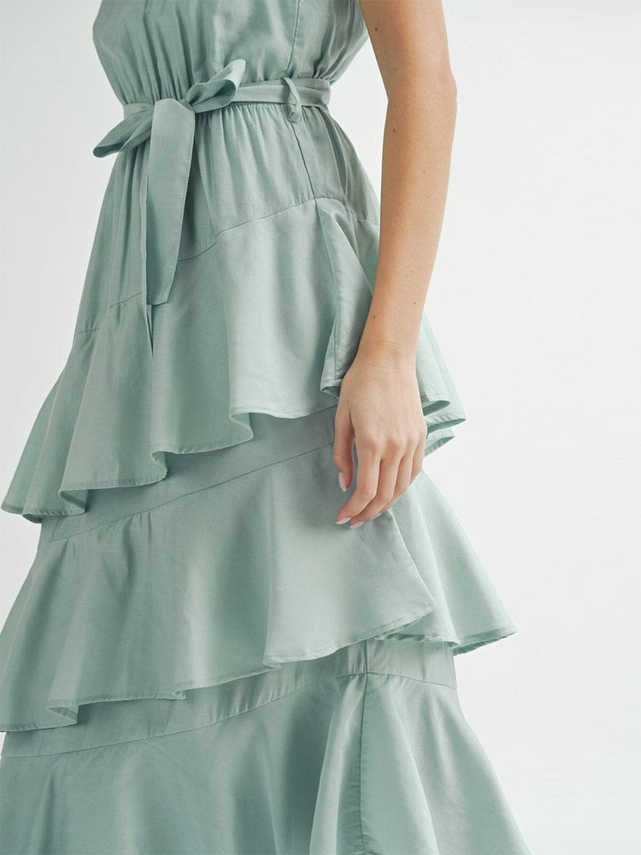 WOMEN'S SLEEVELESS TIERED RUFFLE MAXI DRESS