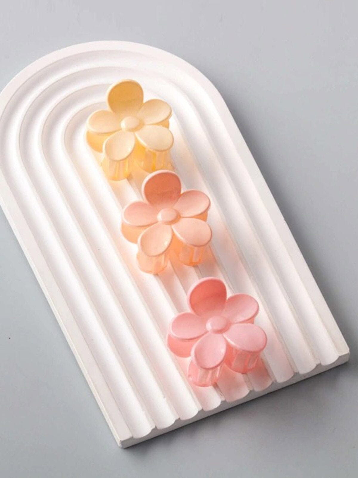 FASHION ASSORTED COLORS FLOWER HAIR CLAW CLIPS 3PCS. SET