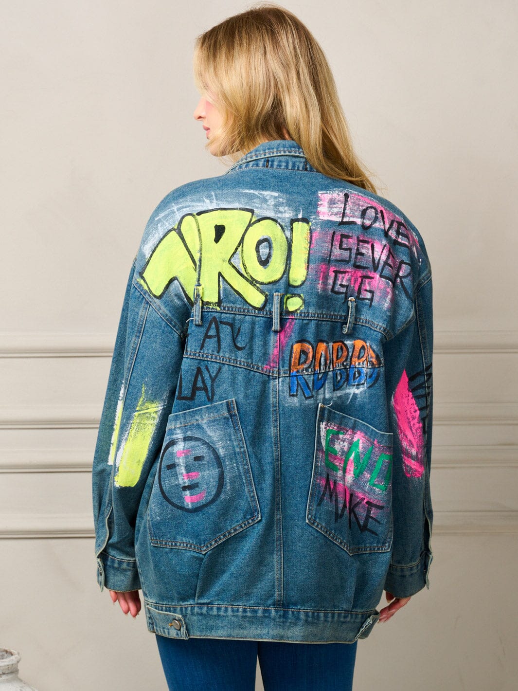 WOMEN'S LONG SLEEVE BUTTON CLOSURE GRAPHIC OVERSIZED DENIM JACKET