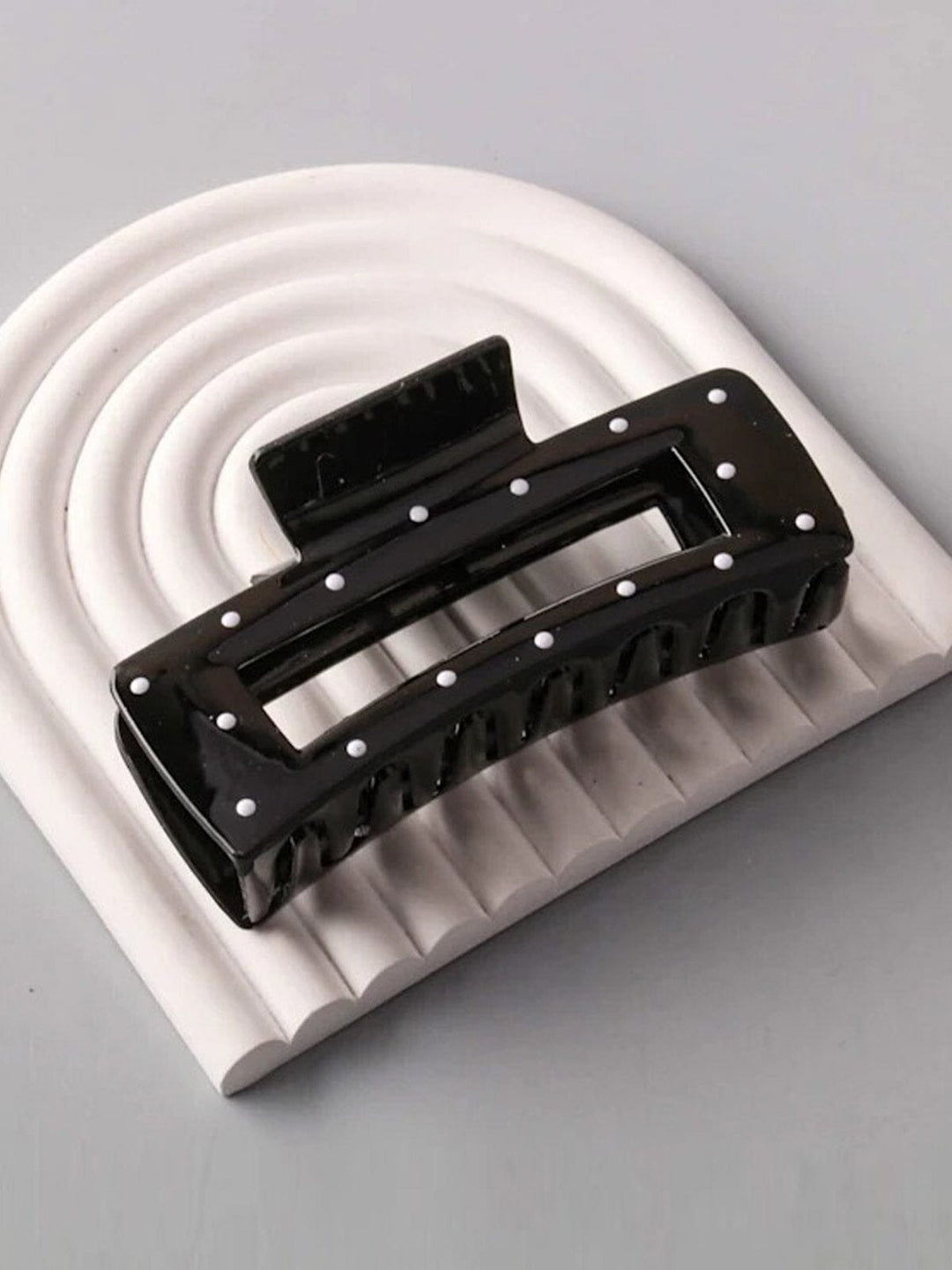 FASHION ASSORTED SHAPES BLACK HAIR CLAW CLIPS