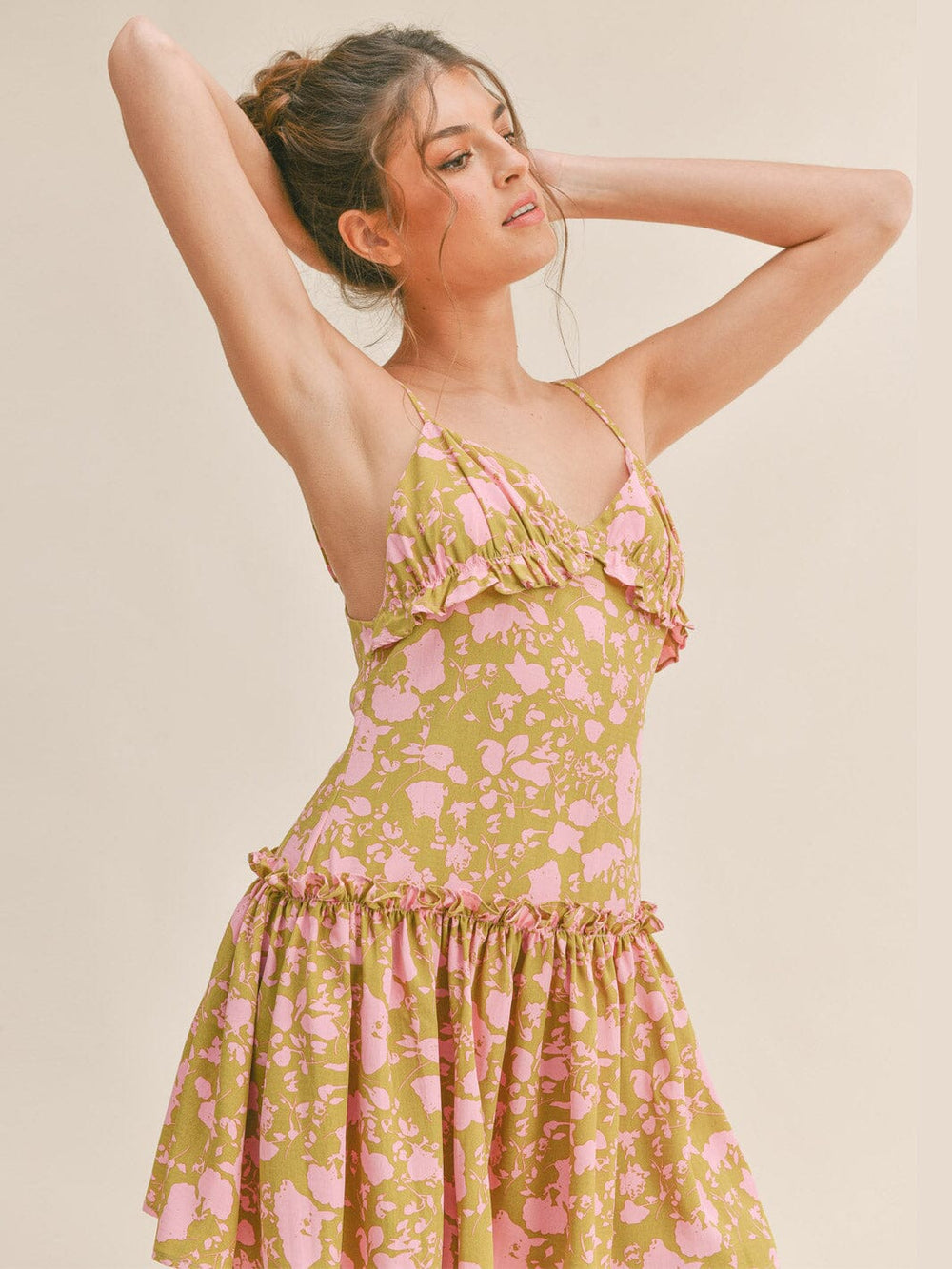 WOMEN'S SLEEVELESS V-NECK RUFFLE FLORAL MINI DRESS