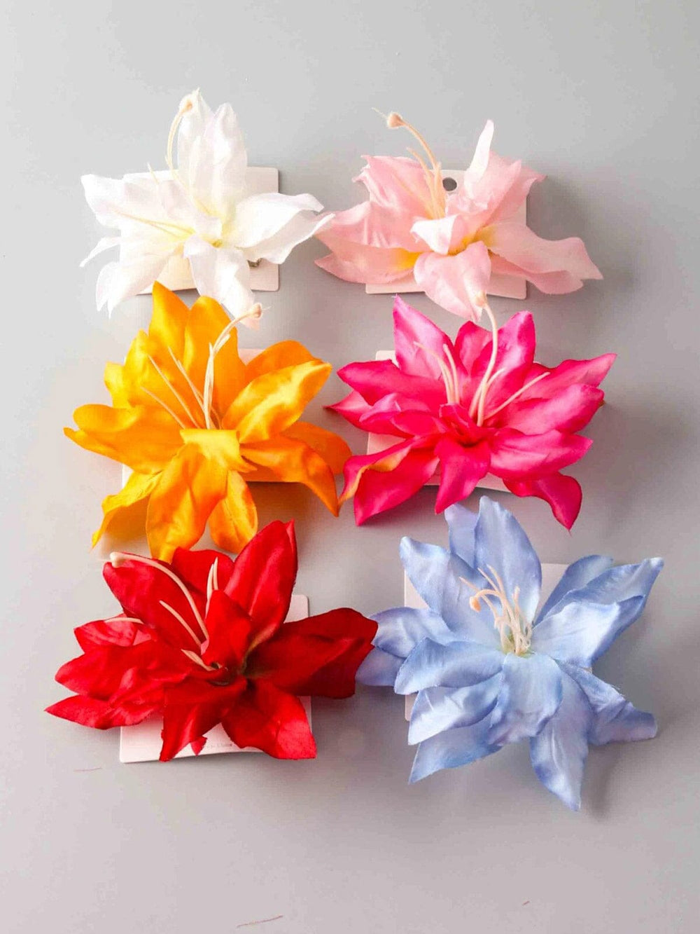 FASHION ASSORTED COLORS FLOWER HAIR CLIPS