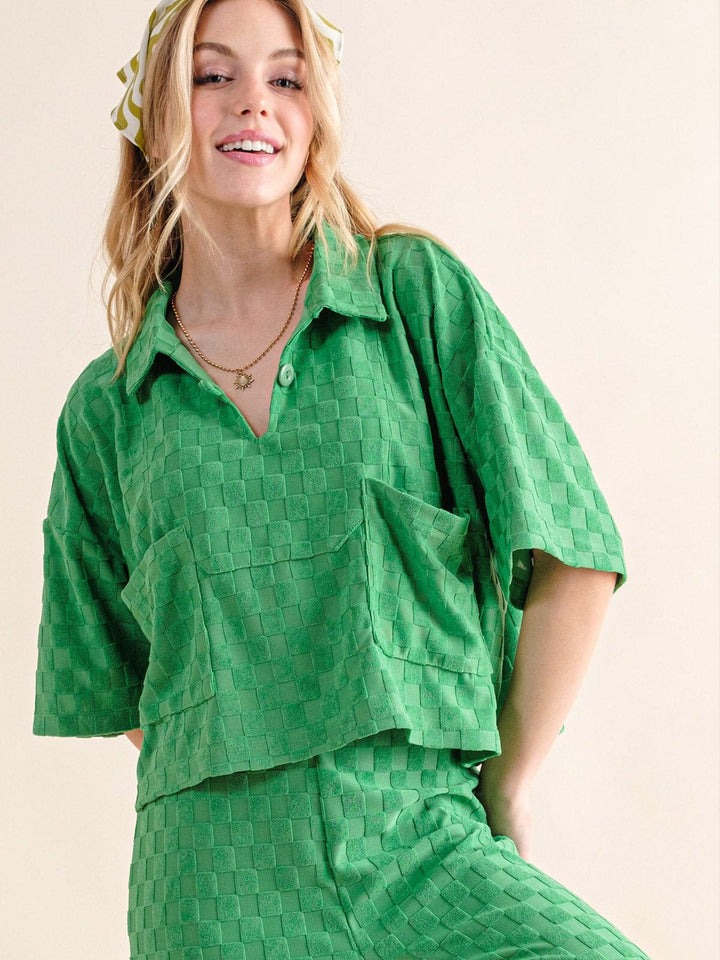 WOMEN'S SHORT SLEEVE BUTTON UP FRONT POCKETS CHEKERS BLOUSE