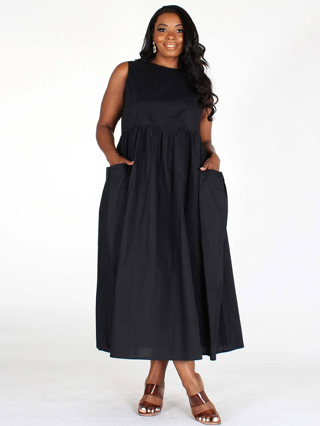 PLUS SIZE SLEEVELESS POCKETS FIT & FLARE MAXI DRESS