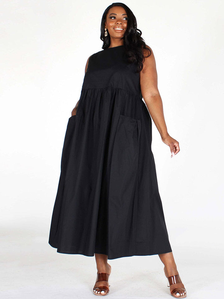 PLUS SIZE SLEEVELESS POCKETS FIT & FLARE MAXI DRESS