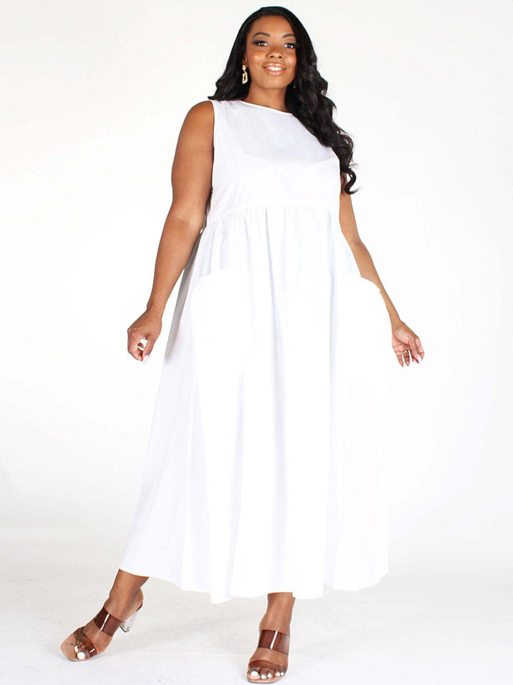 PLUS SIZE SLEEVELESS POCKETS FIT & FLARE MAXI DRESS