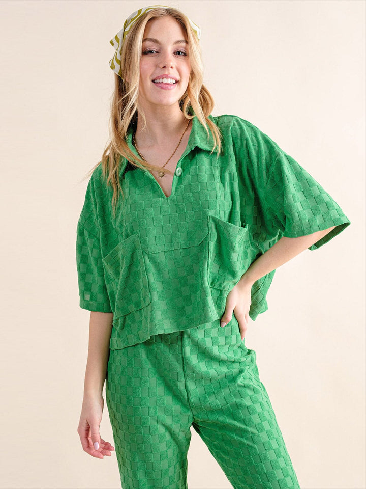 WOMEN'S SHORT SLEEVE BUTTON UP FRONT POCKETS CHEKERS BLOUSE