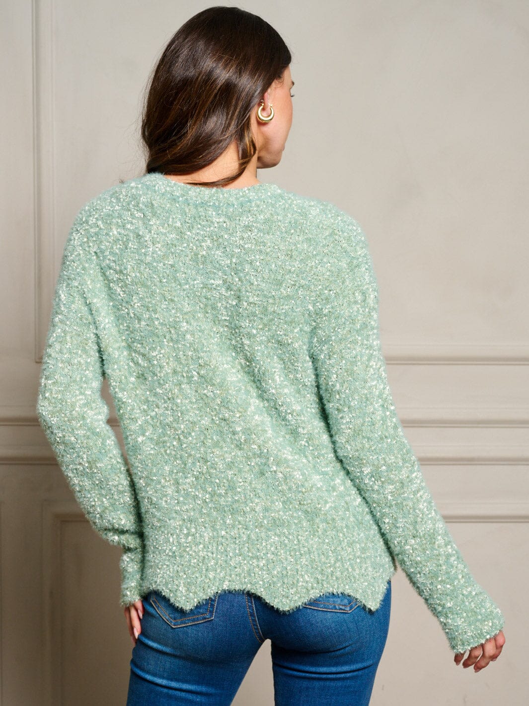 WOMEN'S LONG SLEEVE FUZZY PULLOVER SWEATER