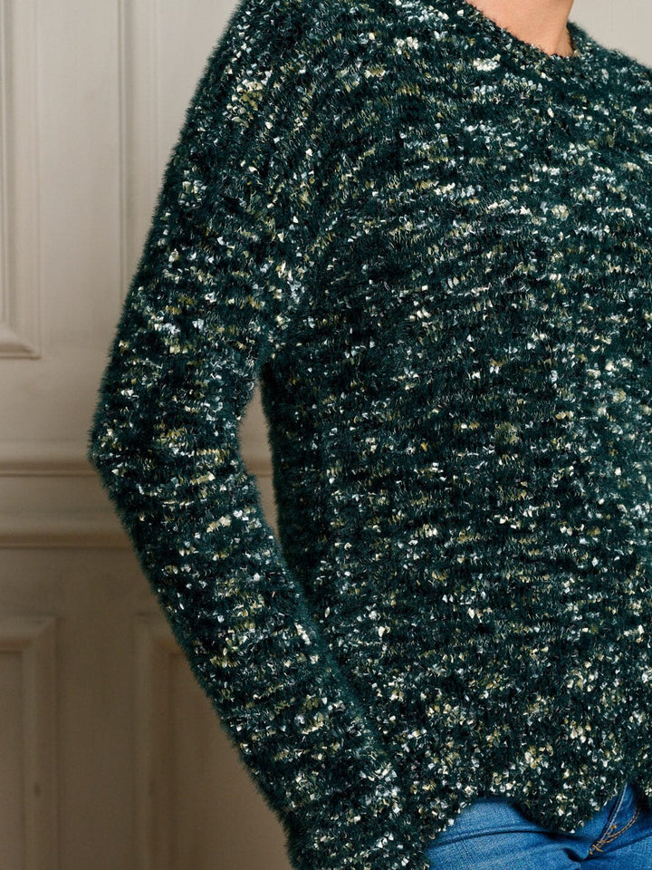 WOMEN'S LONG SLEEVE FUZZY PULLOVER SWEATER