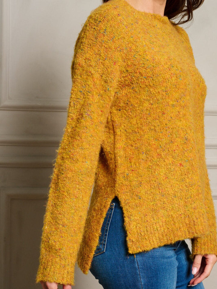 WOMEN'S LONG SLEEVE FUZZY PULLOVER SWEATER