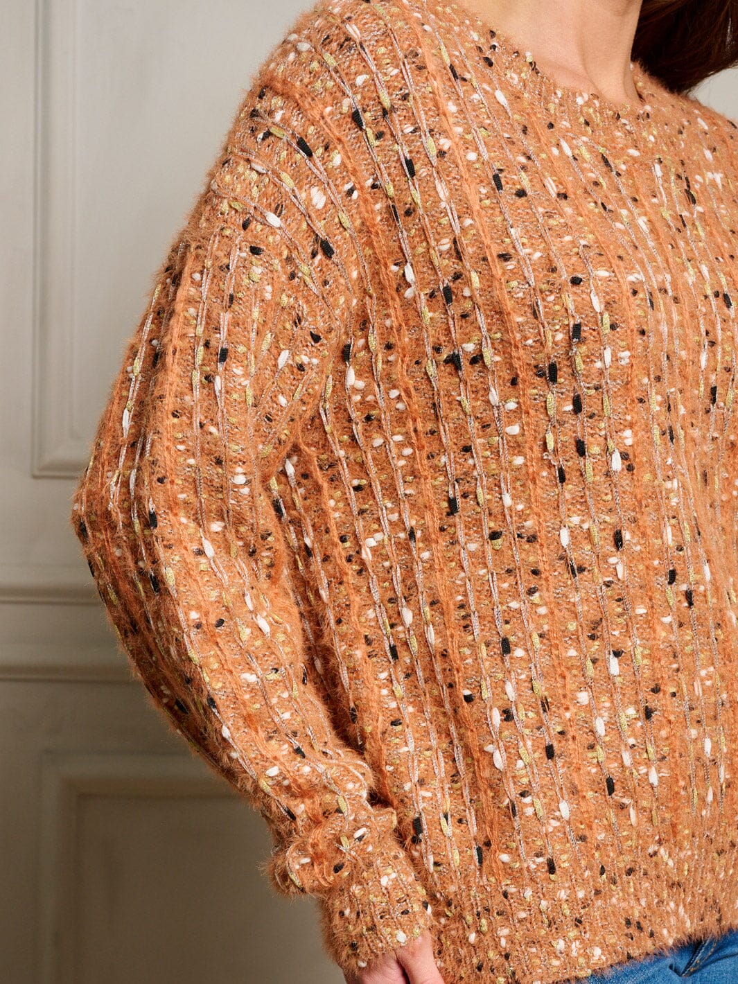 WOMEN'S LONG SLEEVE FUZZY SHIMMER PULLOVER SWEATER