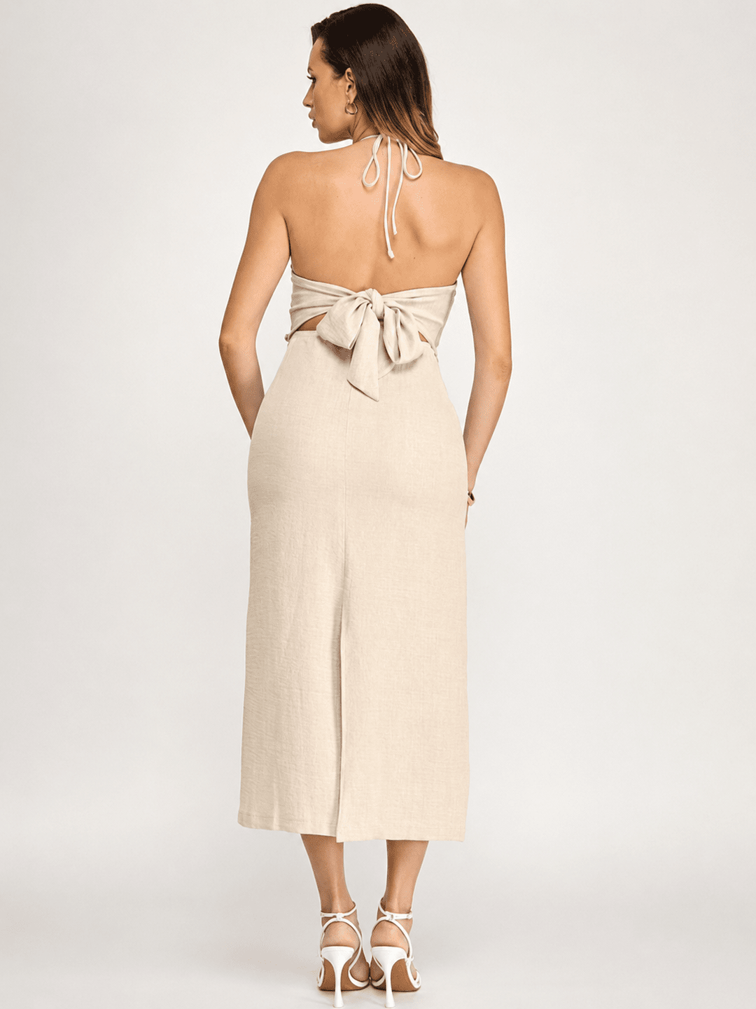 WOMEN'S SLEEVELESS HALTER NECK OPEN BACK CROCHET DETAILED MAXI DRESS