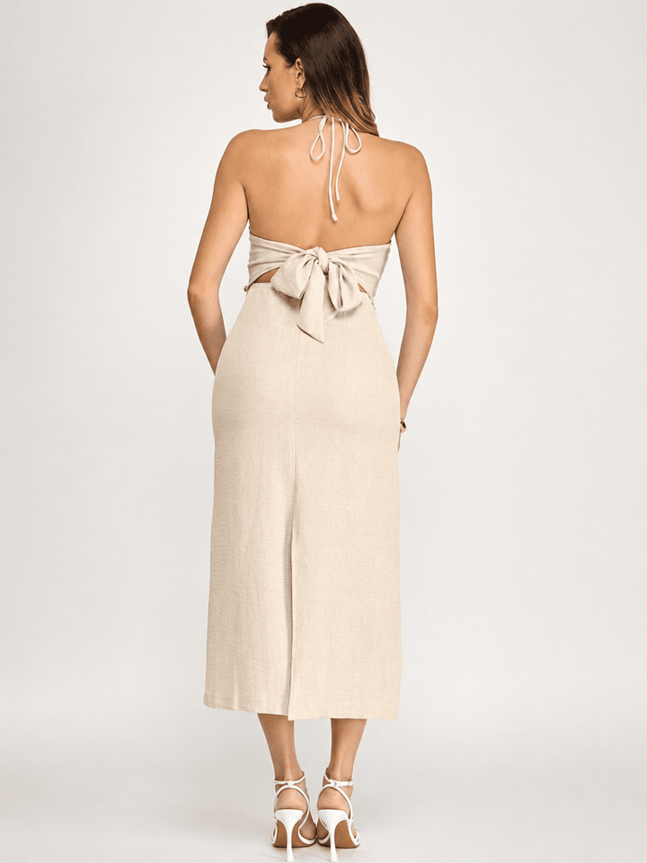 WOMEN'S SLEEVELESS HALTER NECK OPEN BACK CROCHET DETAILED MAXI DRESS