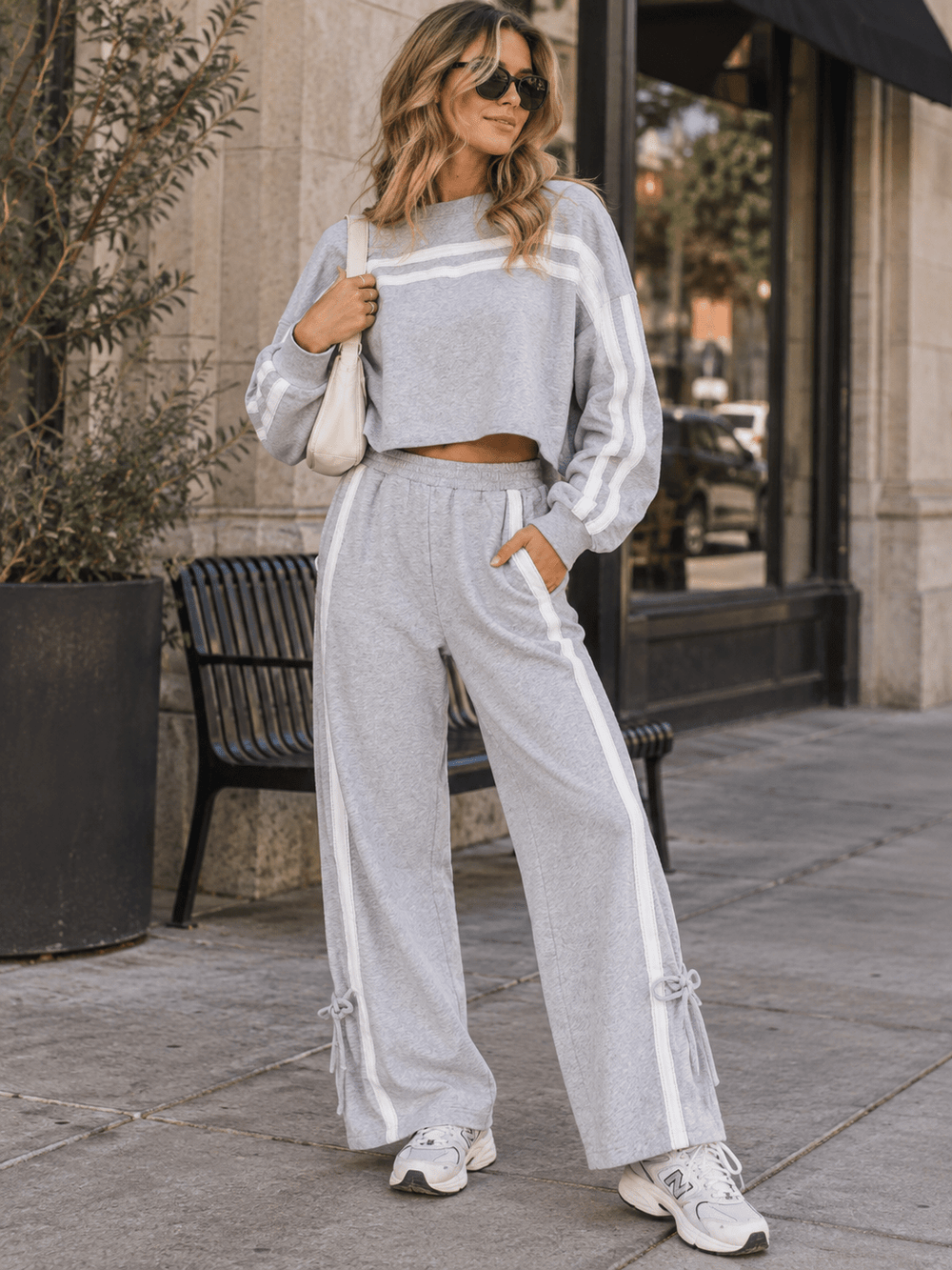 WOMEN'S LONG SLEEVE SWEATER & ELASTIC WAIST PANTS LACE TRIM DETAILED 2PC. SET