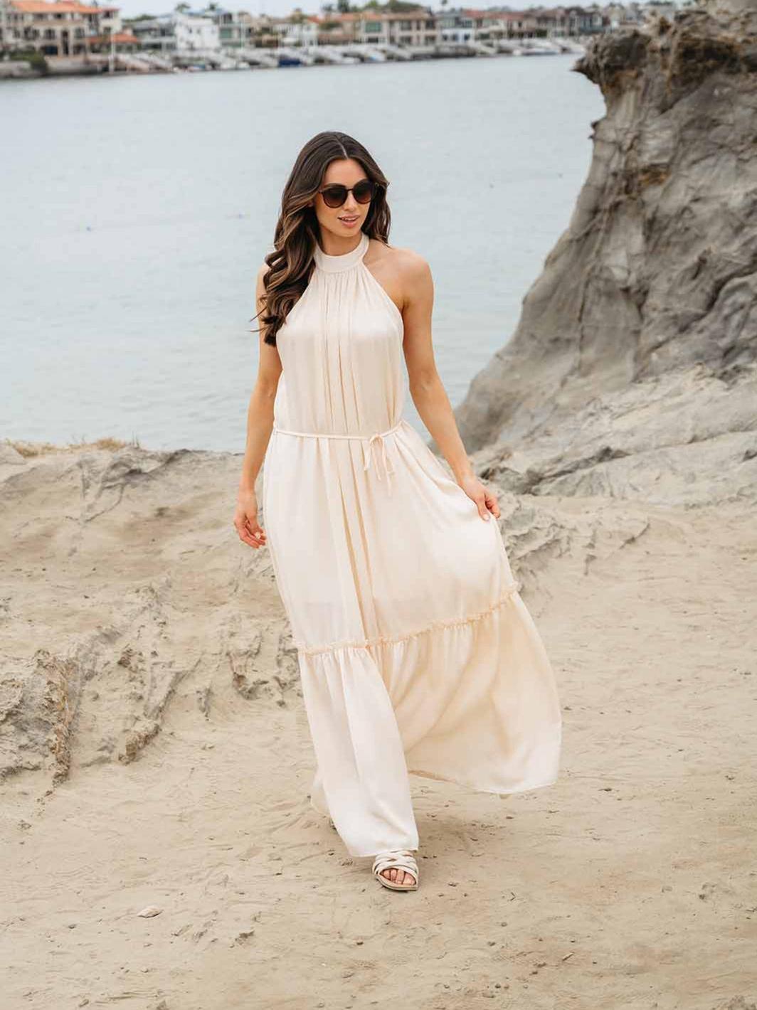 WOMEN'S SLEEVELESS HALTER NECK OPEN BACK TIERED MAXI DRESS
