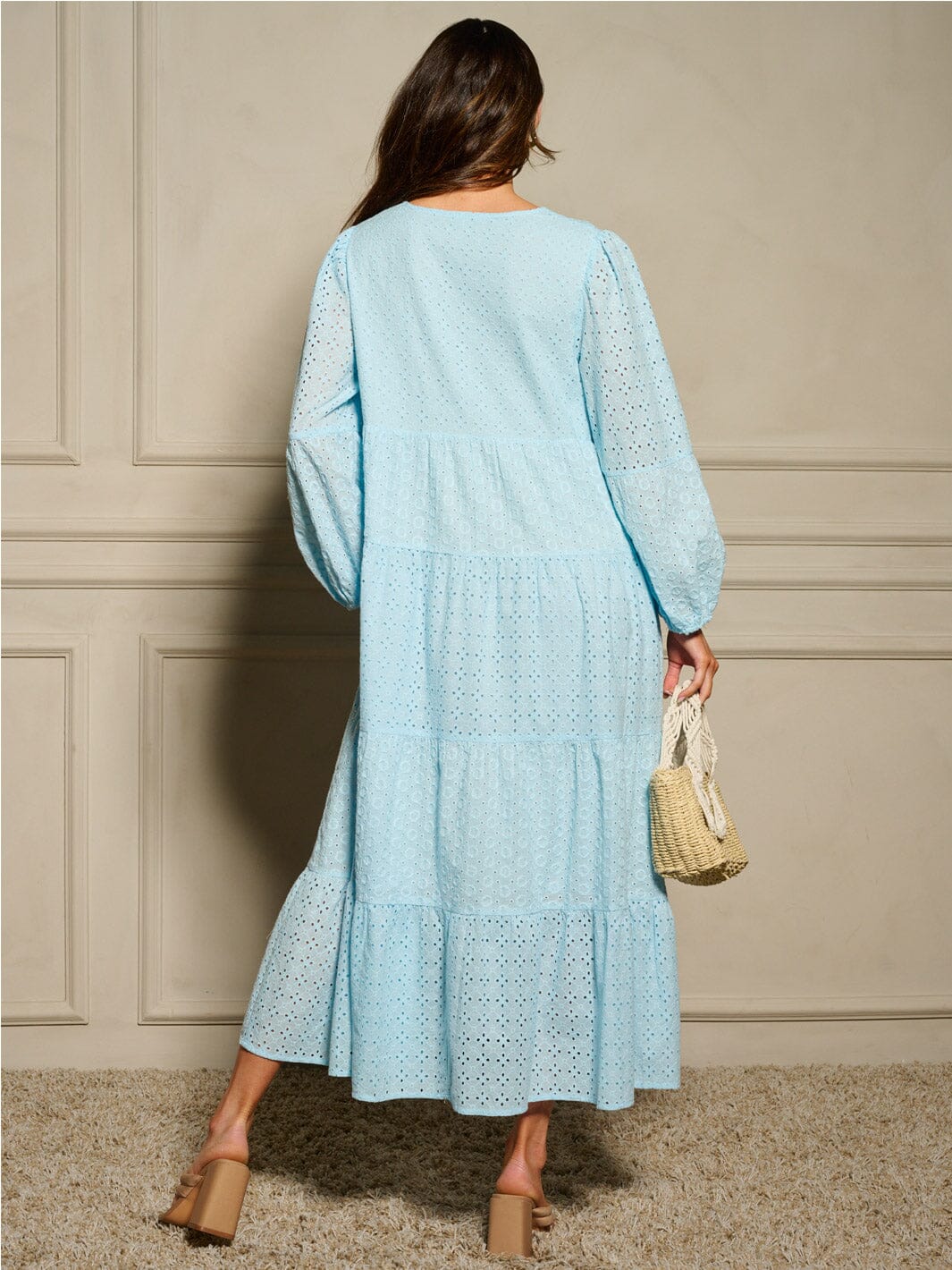 WOMEN'S LONG SLEEVE TIERED EYELET DETAILED MAXI DRESS