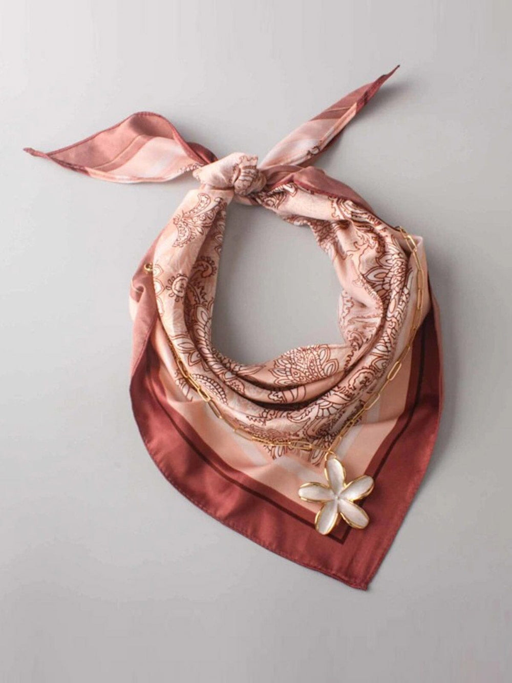 FASHION MULTI LAYER BANDANA FLOWER PENDANT NECKLACE