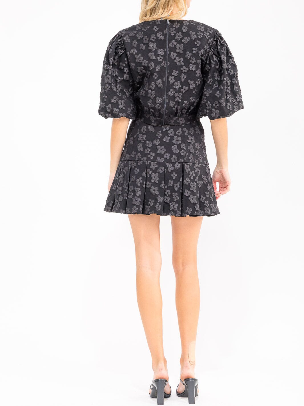 WOMEN'S SHORT PUFF SLEEVE TOP & ZIP UP FLARE MINI SKIRT FLORAL DETAILED 2PC. SET