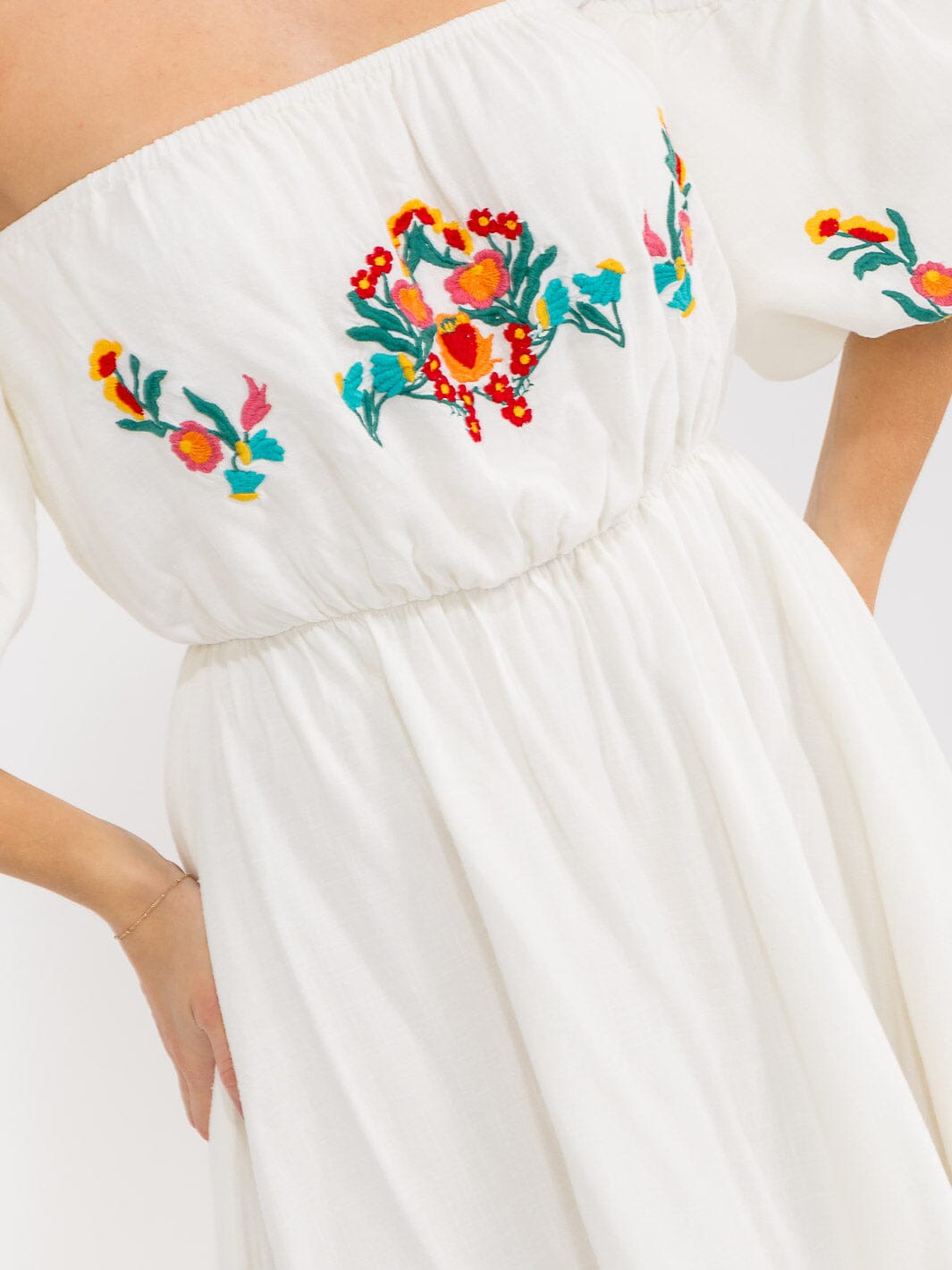 WOMEN'S OFF SHOULDER ELASTI WAIST EMBROIDERY FLORAL MINI DRESS