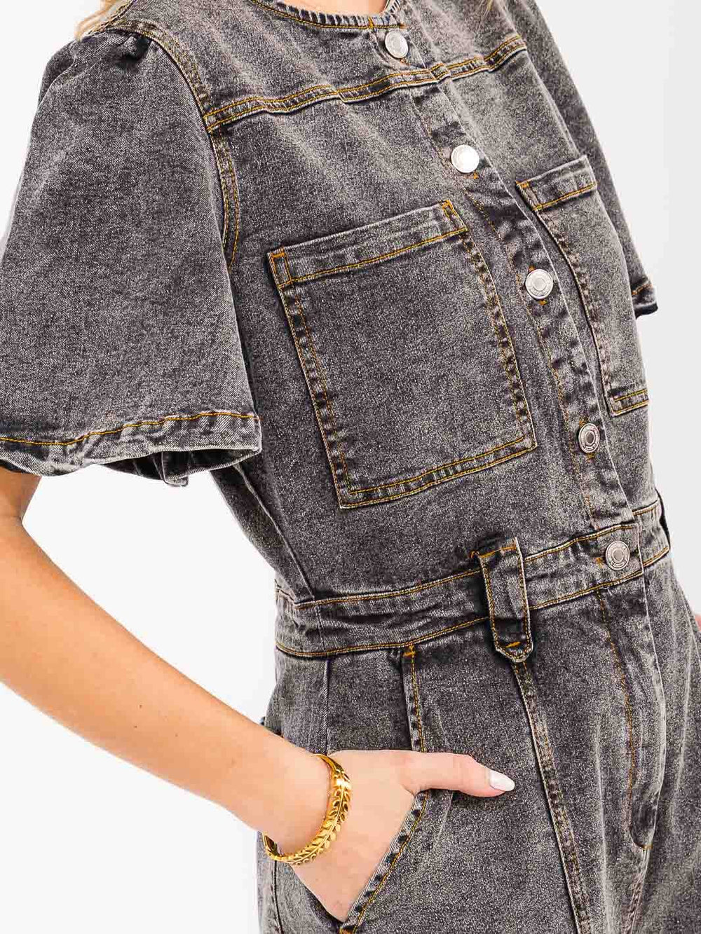 WOMEN'S SHORT SLEEVES BUTTON UP POCKETS WASHED DENIM ROMPER