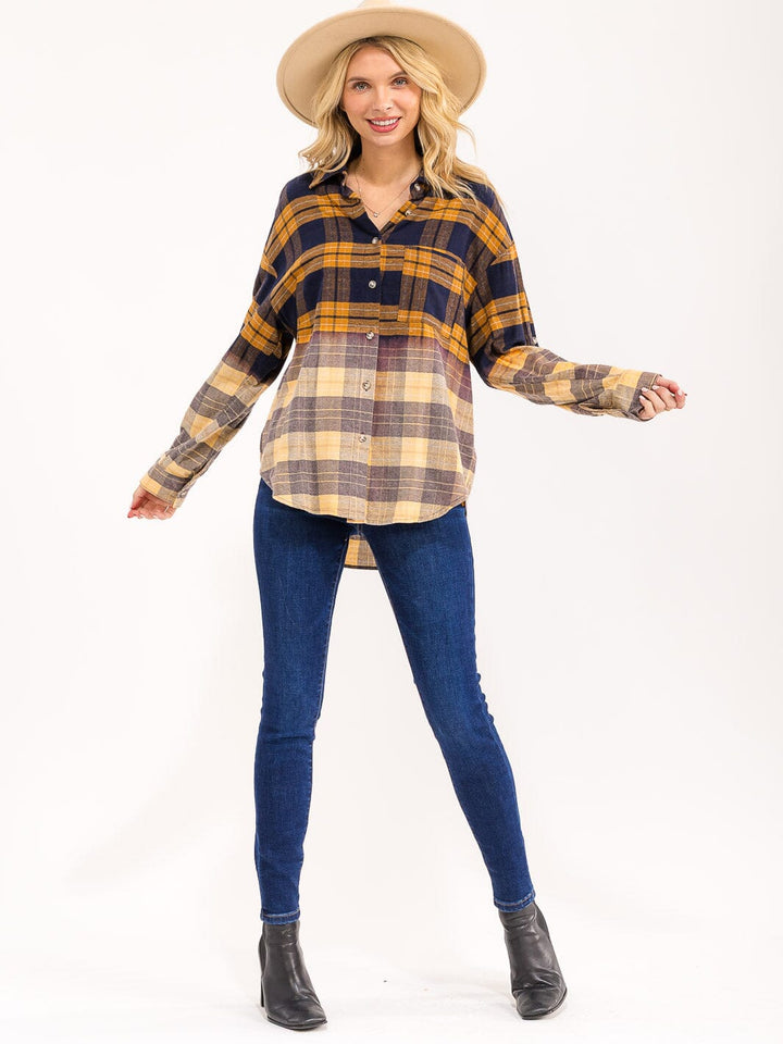 WOMEN'S LONG SLEEVE BUTTON UP FRONT POCKET PLAID TOP