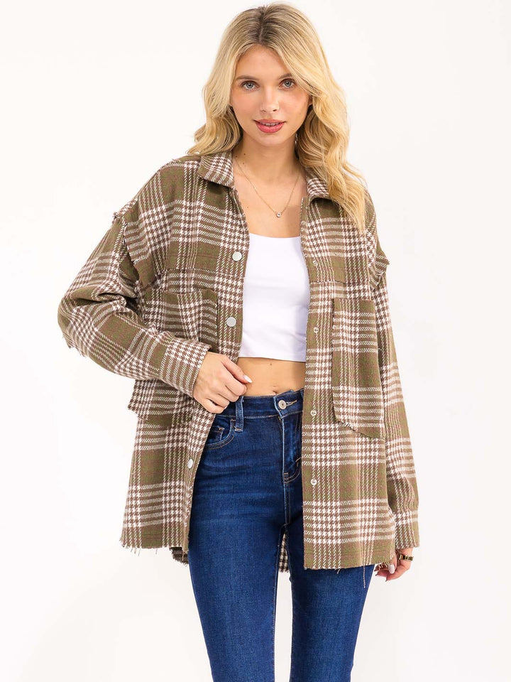 WOMEN'S LONG SLEEVE BUTTON CLOSURE FRONT POCKETS PLAID SHACKET