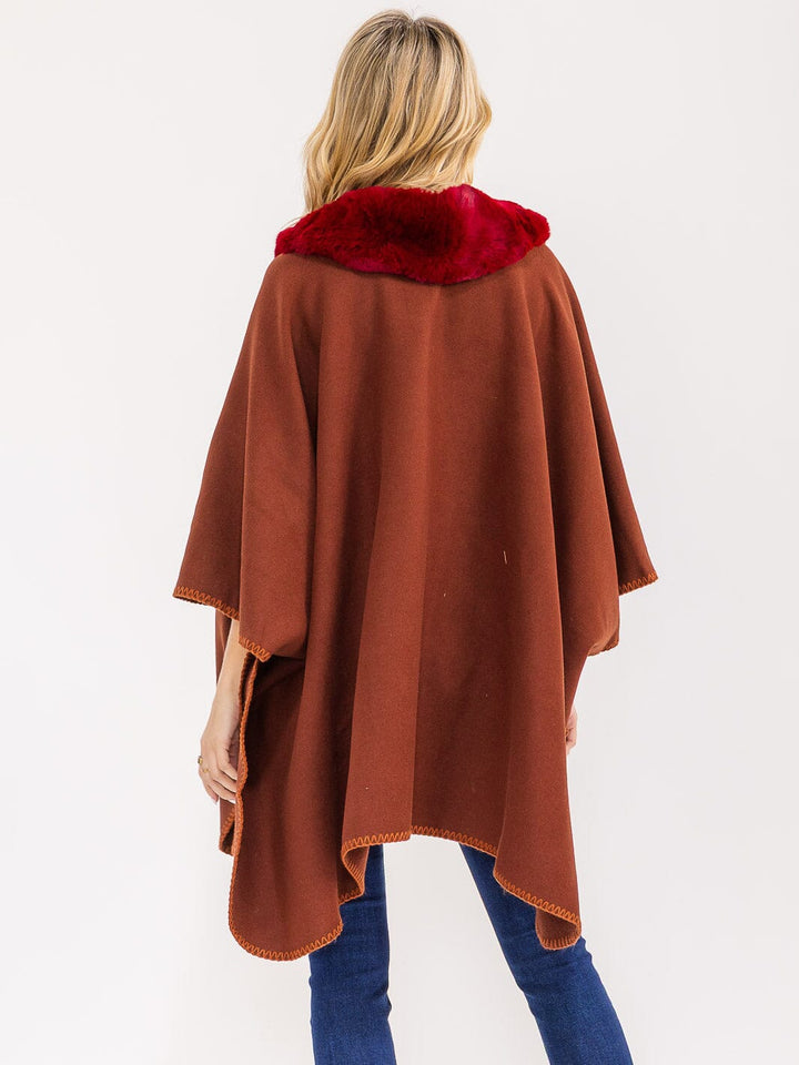 WOMEN'S BUTTON CLOSURE FAUX FUR COLLAR WRAP PONCHO