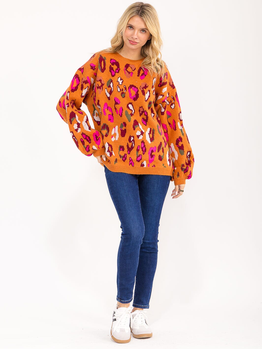 WOMEN'S LONG SLEEVE ANIMAL PRINT PULLOVER SWEATER