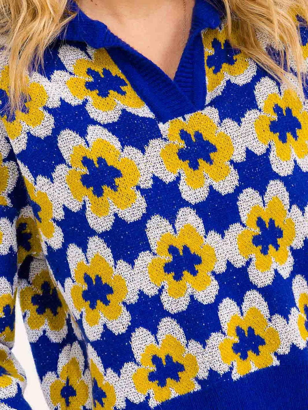 WOMEN'S LONG SLEEVE V-NECK FLORAL PRINT PULLOVER SWEATER