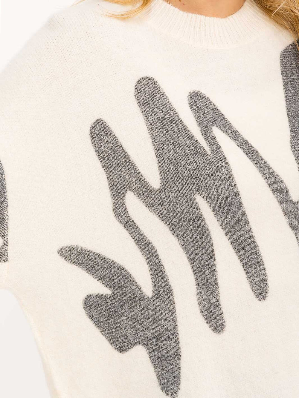 WOMEN'S LONG SLEEVE PRINTED PULLOVER SWEATER