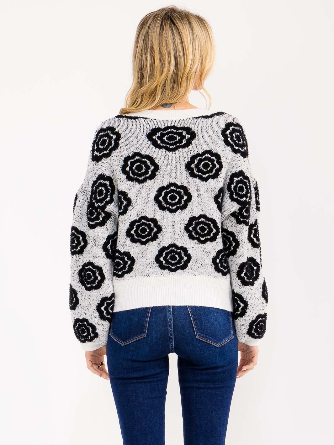 WOMEN'S LONG SLEEVE FLORAL KNIT PULLOVER SWEATER