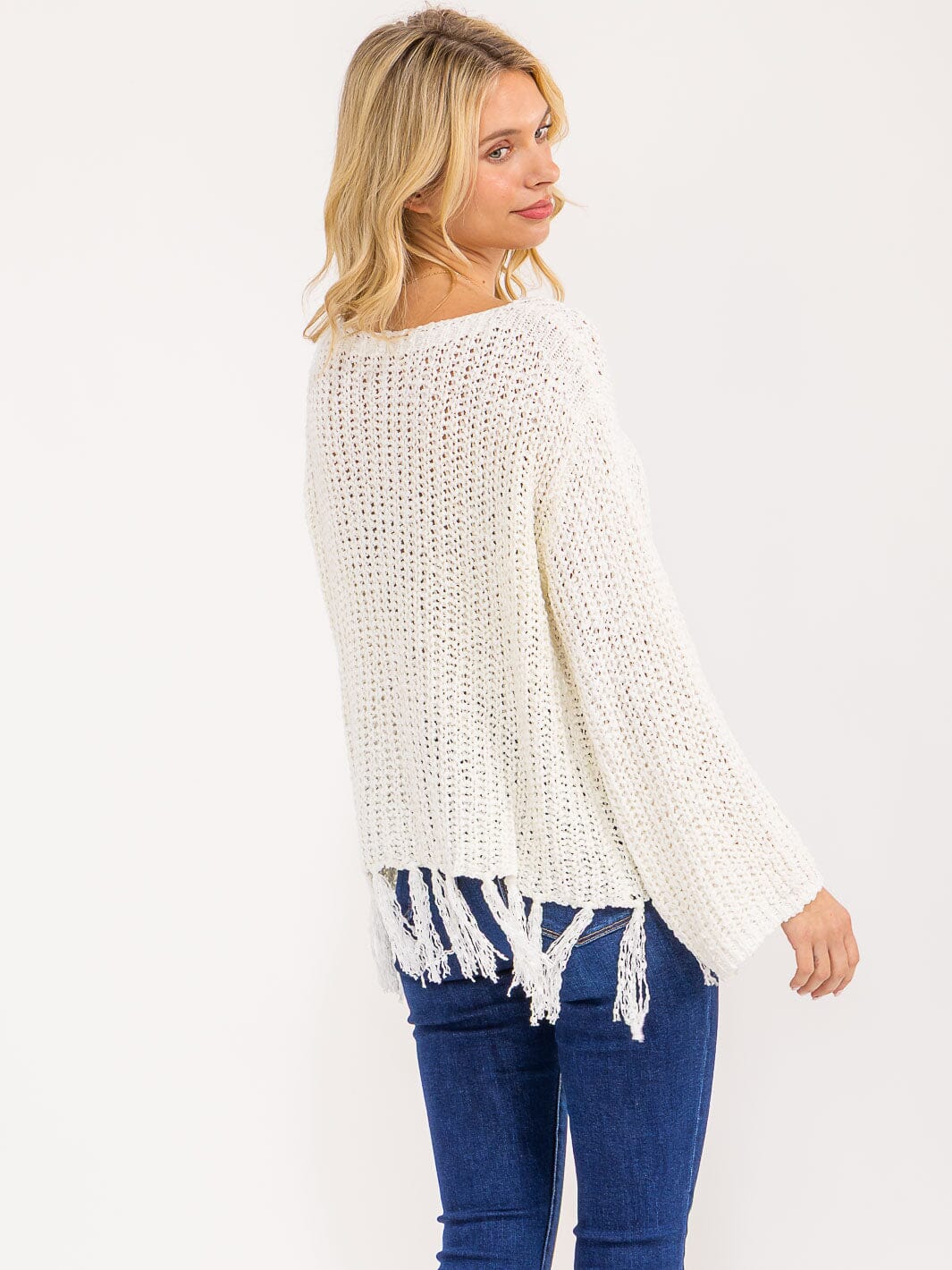 WOMEN'S LONG SLEEVE FRINGE KNIT PULLOVER SWEATER