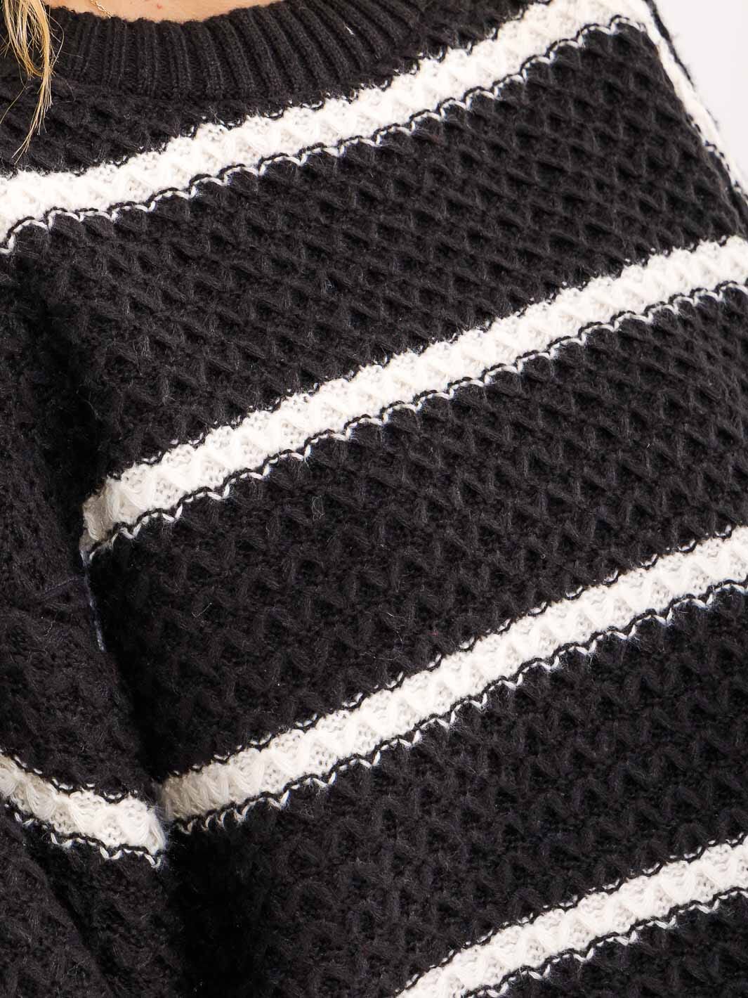 WOMEN'S LONG SLEEVE STRIPES KNIT PULLOVER SWEATER