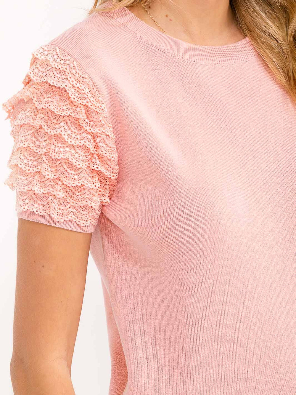 WOMEN'S SHORT RUFFLE SLEEVE RIBBED BLOUSE