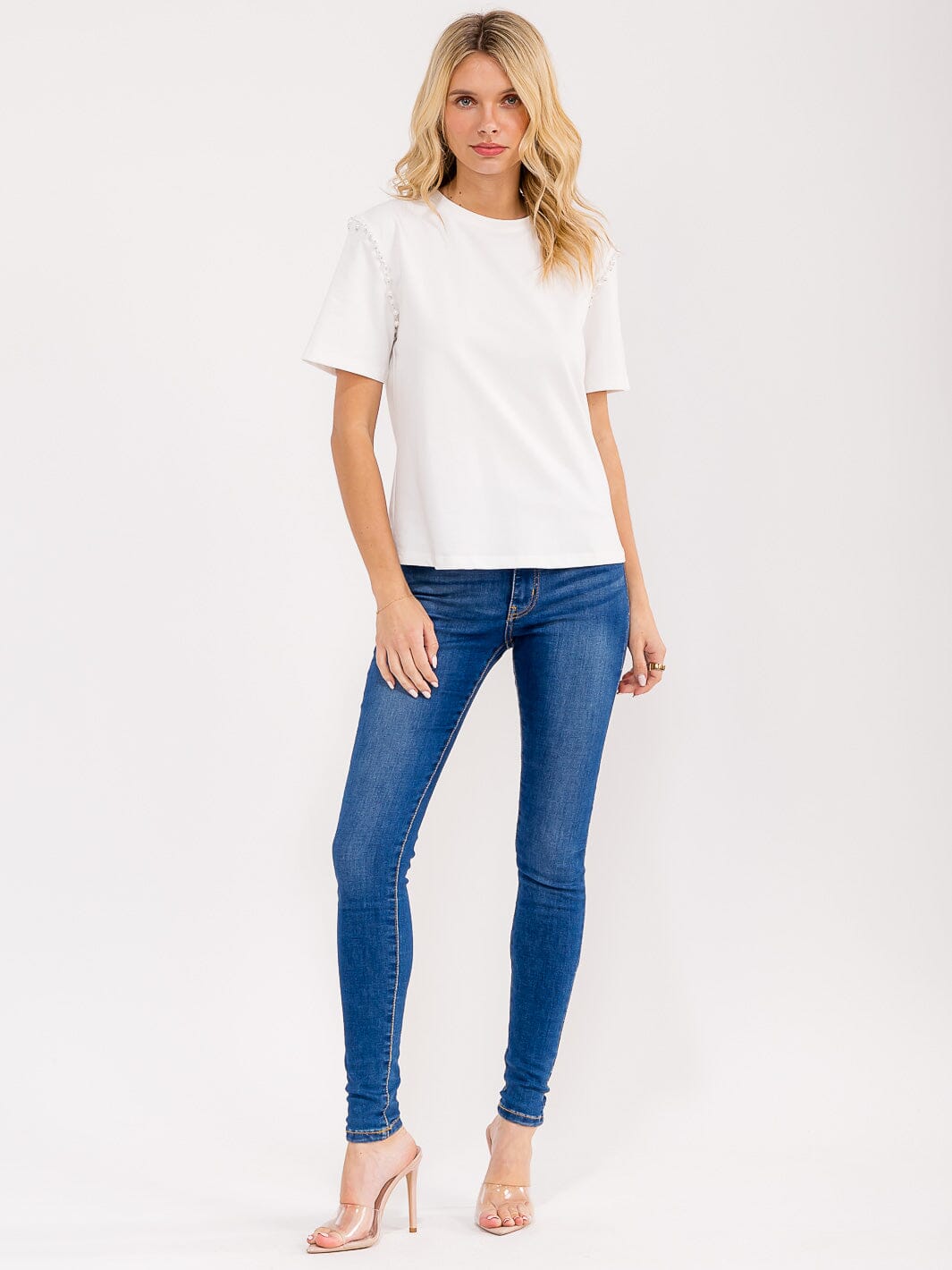 WOMEN'S SHORT SLEEVE PEARL DETAILED SOLID TOP