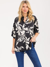 WOMEN'S SHORT SLEEVE BUTTON CLOSURE FRONT POCKET FLORAL OVERSIZED SHIRT