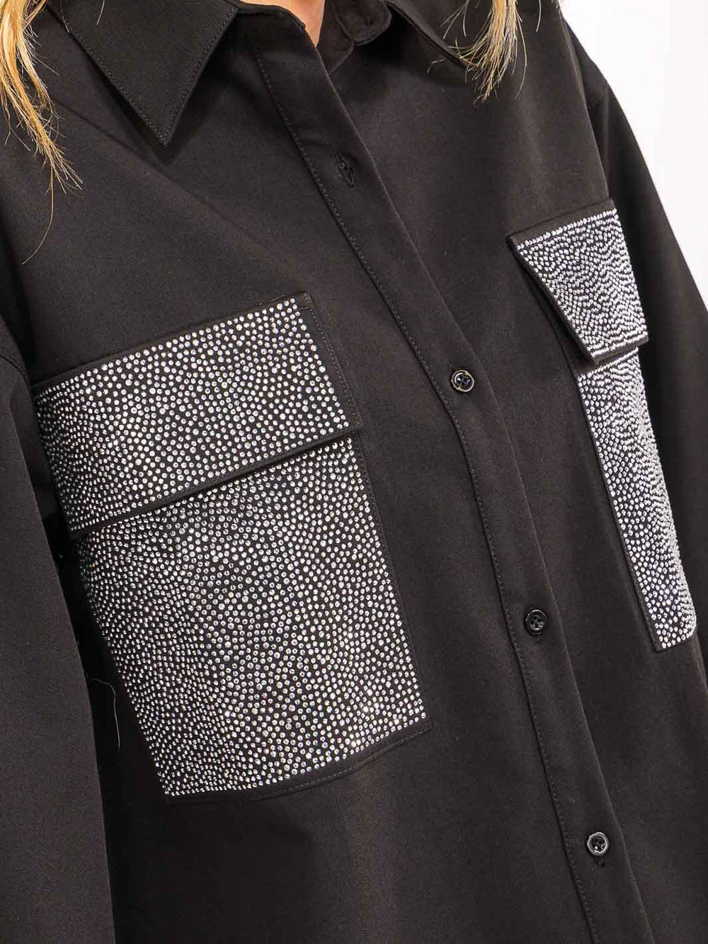 WOMENS'S LONG SLEEVE BUTTON CLOSURE FRONT SHIMMER POCKETS SHIRT