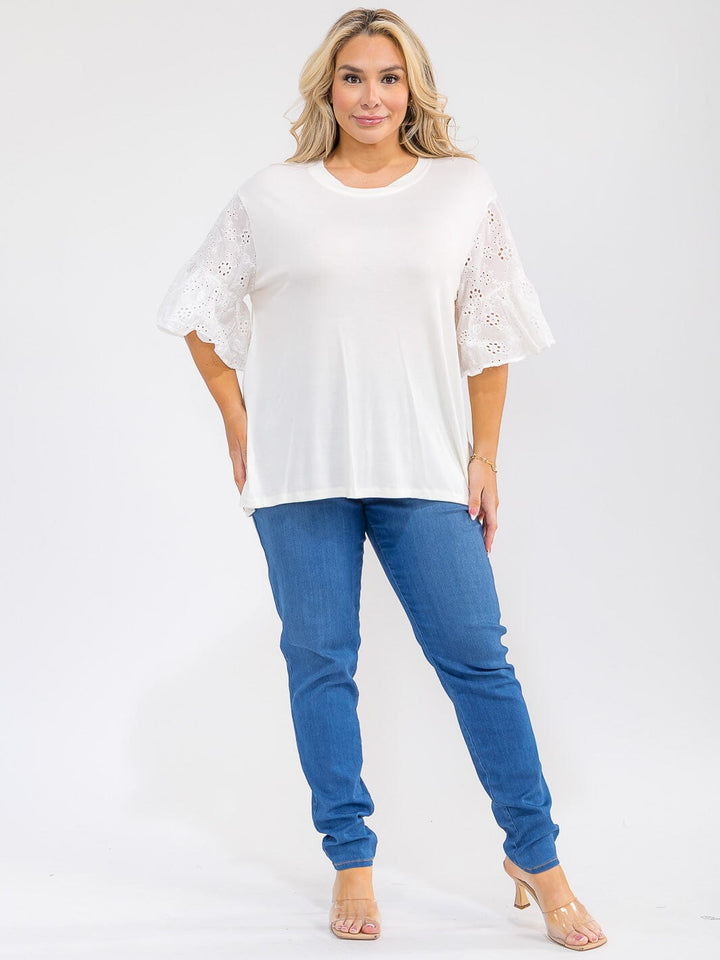 PLUS SIZE SHORT RUFFLE SLEEVE EYELET DETAILED TOP