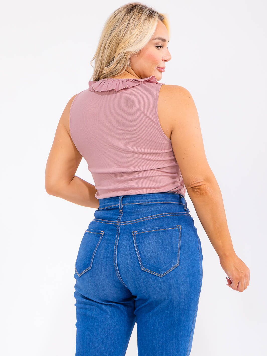 PLUS SIZE SLEEVELESS V-NECK RUFFLES RIBBED BODYSUIT