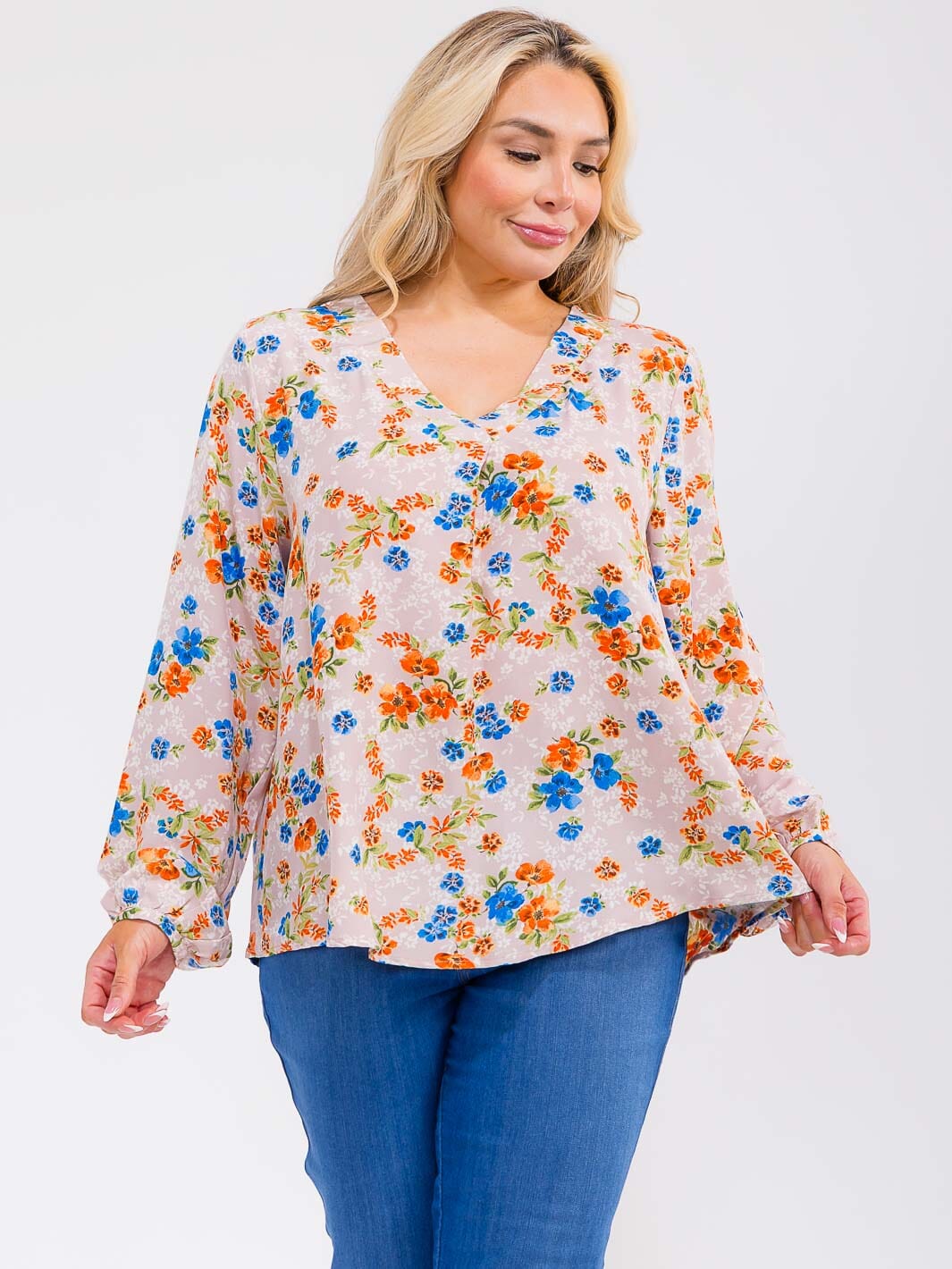 PLUS SIZE LONG SLEEVE V-NECK FLORAL BLOUSE