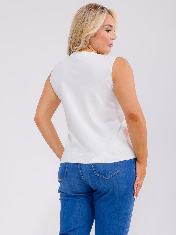 PLUS SIZE SLEEVELESS V-NECK MULTI PRINT TOP