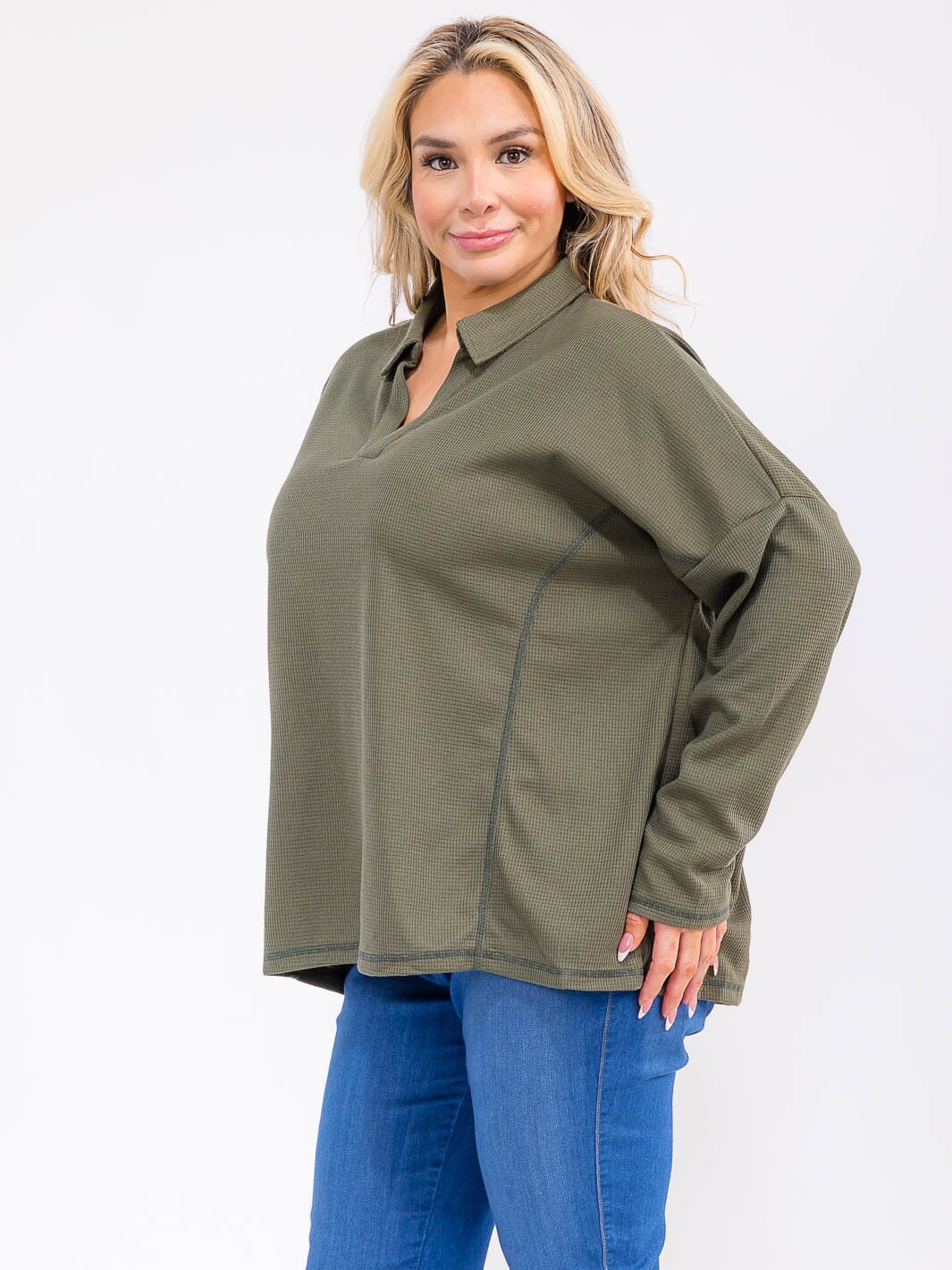 PLUS SIZE LONG SLEEVE V-NECK COLLAR TOP